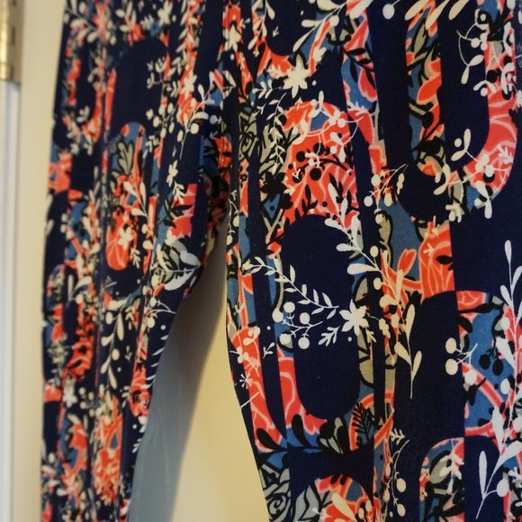 LuLaRoe Floral Patterned Leggings - Navy, Red, White - Picture 5 of 7